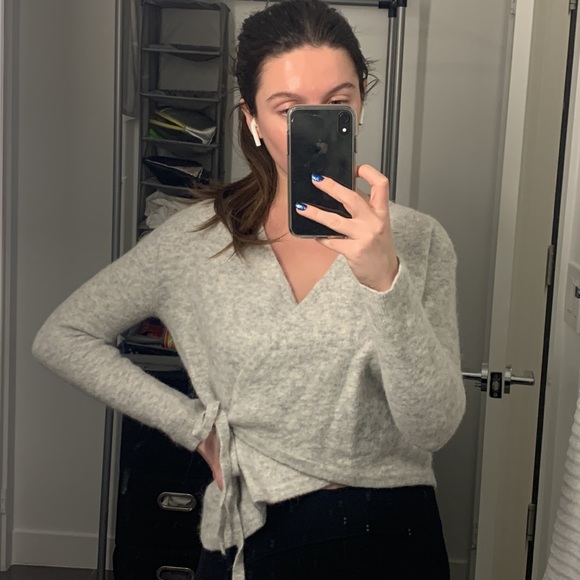 Gorgeous gray wool & alpaca blend COS wrap sweater - Picture 3 of 5